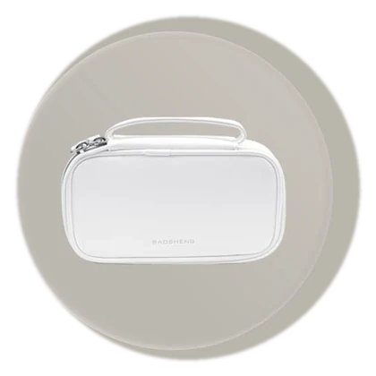 White zip pouch